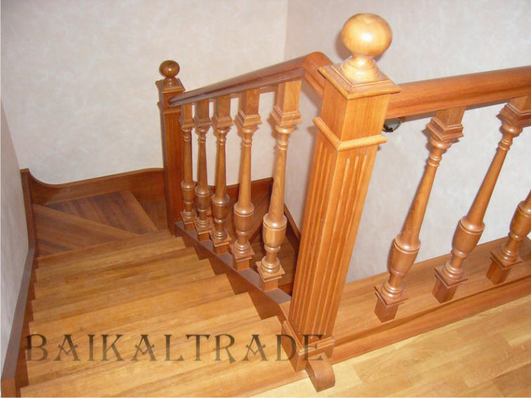 Лестница из дуба