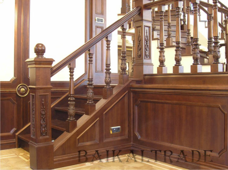 лестница под заказ с резьбой