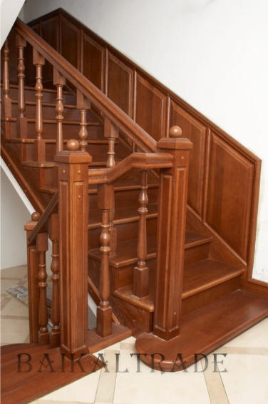 лестница массив дуба